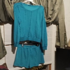 Ariat lounge sweatshirt and shorts set